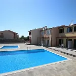 Jana Residence