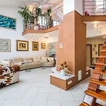 Luxury Penthouse Prestige Near The Sea