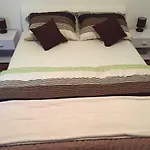 Tiara Apartman