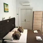 Pula Antic Rooms In Center (Adults Only)