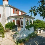 Villa Primela****