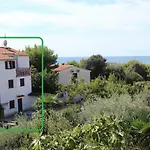 Apartmen Relax 200 M T Beach
