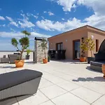 Luxury Apartment With Private Rooftop Terrace
