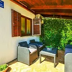 The Big Smile Apartments