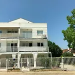 Venus 250 Meter From Beach Cuvi Apartment