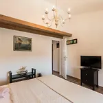 Skipper Suites