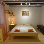 Apartman 18