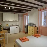 Apartman 18