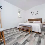Paola Cozy Apartment