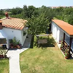 Apartments Miljak