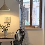 Lanterna Apartment