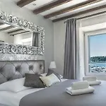 Royal View