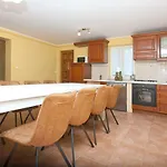 Villa Donna - Holiday House For Relaxation With Pool, Sauna, Jacuzzi & Biliards, Liznjan - Istra
