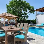 Villa Loki Luxury In Tradition