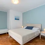 Apartments Ariana