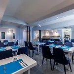 Hotel Domino