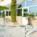 Apartments Mauri