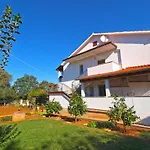 Apartments Mariza 1026