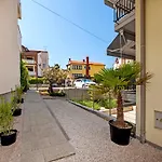 Apartments Anamar