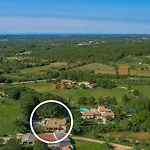 Villa With Private Pool In Paradise - Barat