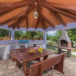 Villa Ella