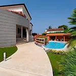 Apartment Veli Maj 1447