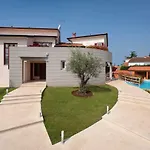 Apartment Veli Maj 1447