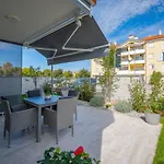Sofia House With Apartment