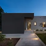 Villa Eos