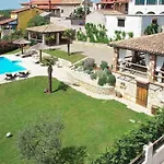 Villa Vally
