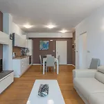 Apartment Cara