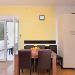 Apartment Edvin 1982