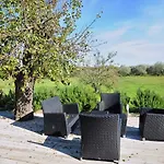Unique Villa Mojito With Extra Large Pool In Rovinj For Up To 12 Persons, 6 Bedrooms