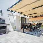 Villa Rafaela