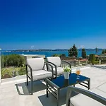 Villa Aurora