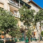 Art Nouveau Near Arena- Charming Place For Couples