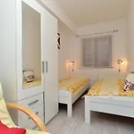 Apartments Stana 242