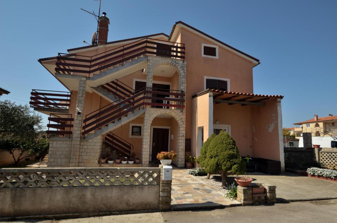 Apartment Nerina *