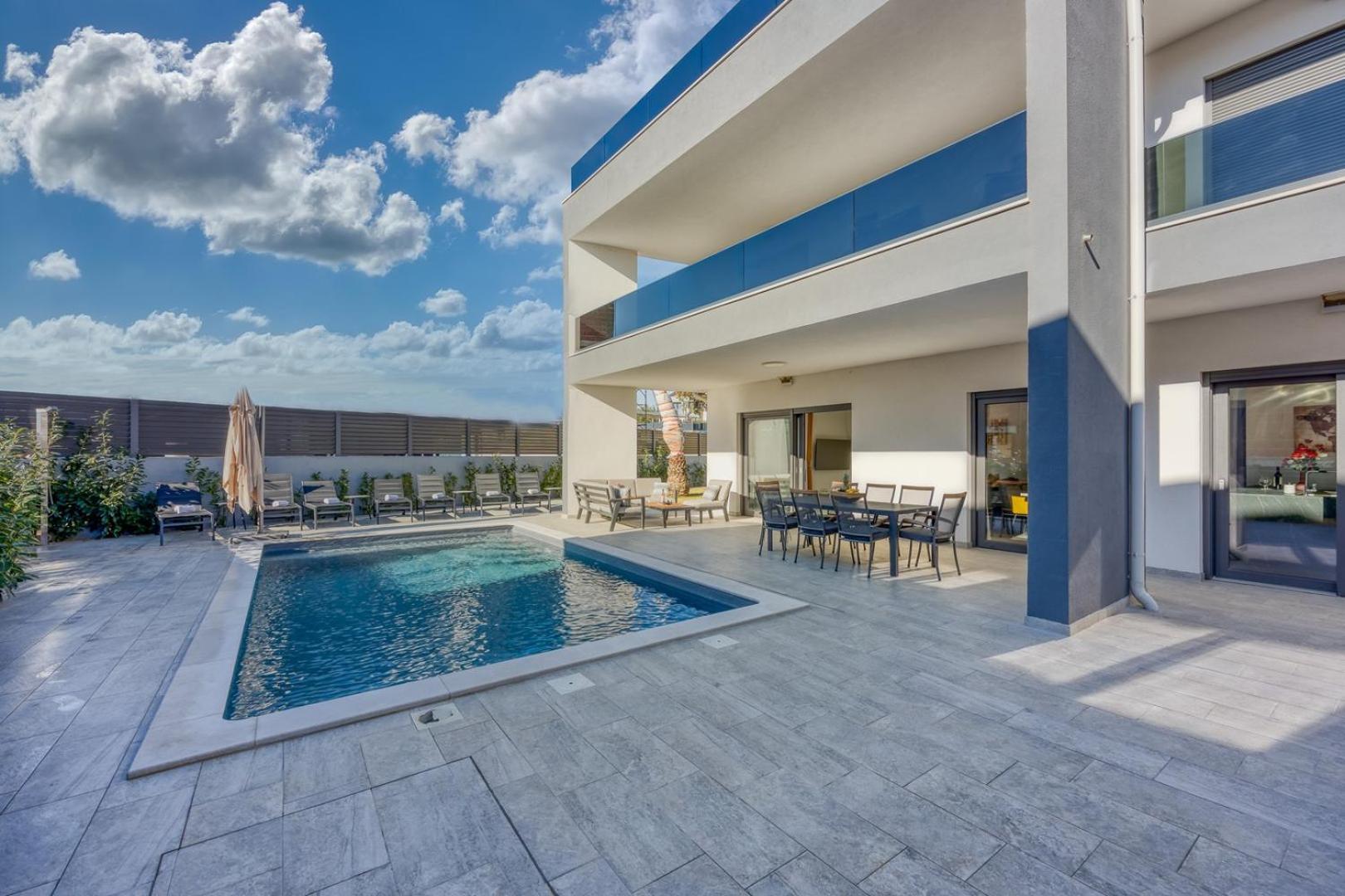 Venus With Pool And Wellness Villa