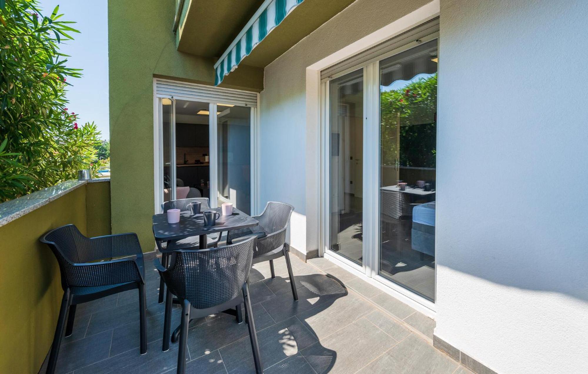 Amazing In Vranici With Wifi Apartment Porec