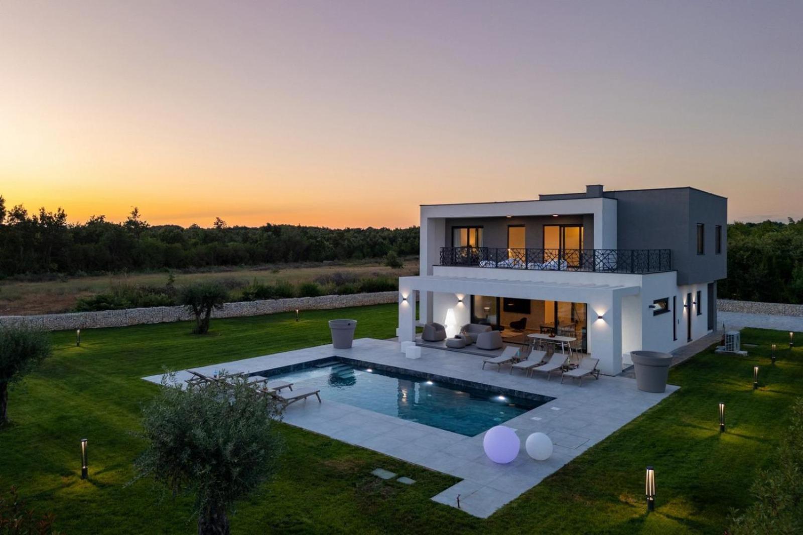 Bb With Heated Salt Water Pool * Butkovici (Istria)