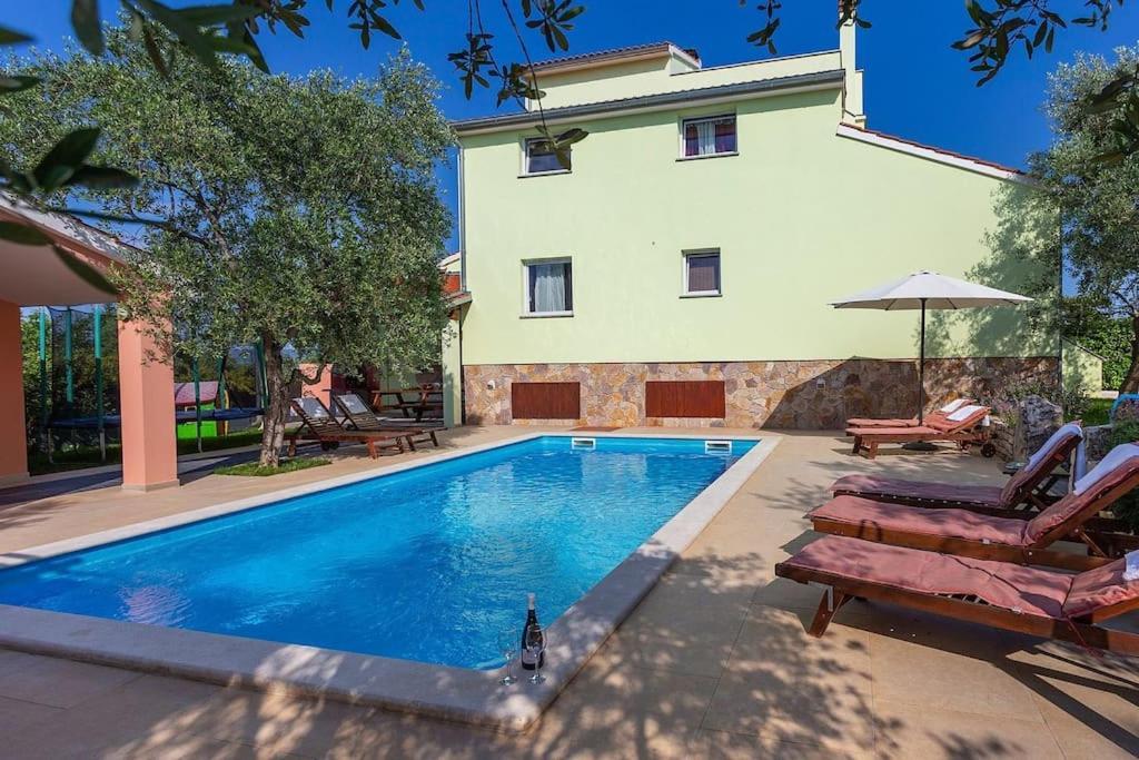 Villa Versovica Peruski