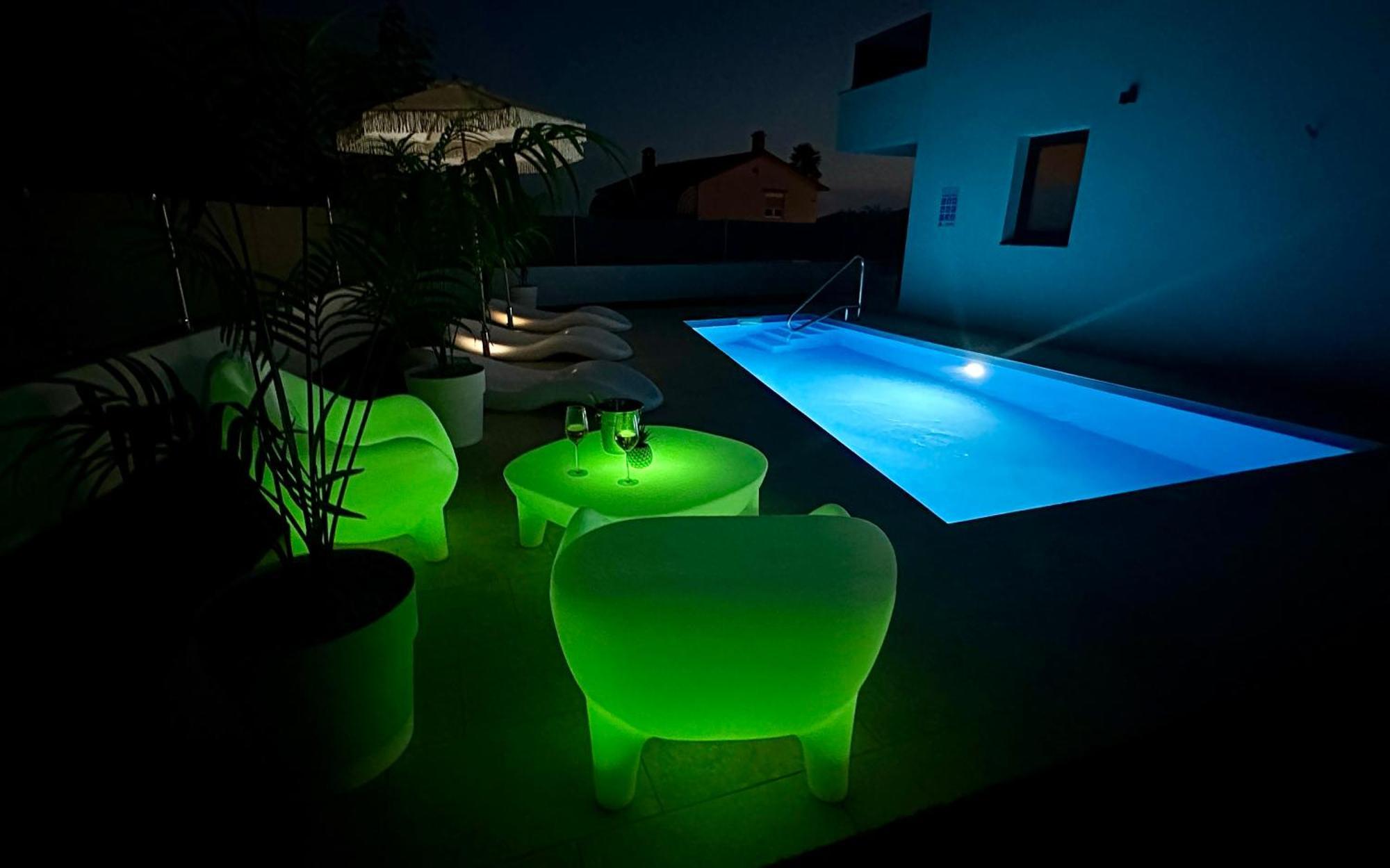 Appartement New Exclusive With Garden And Private Pool Near The Sea *