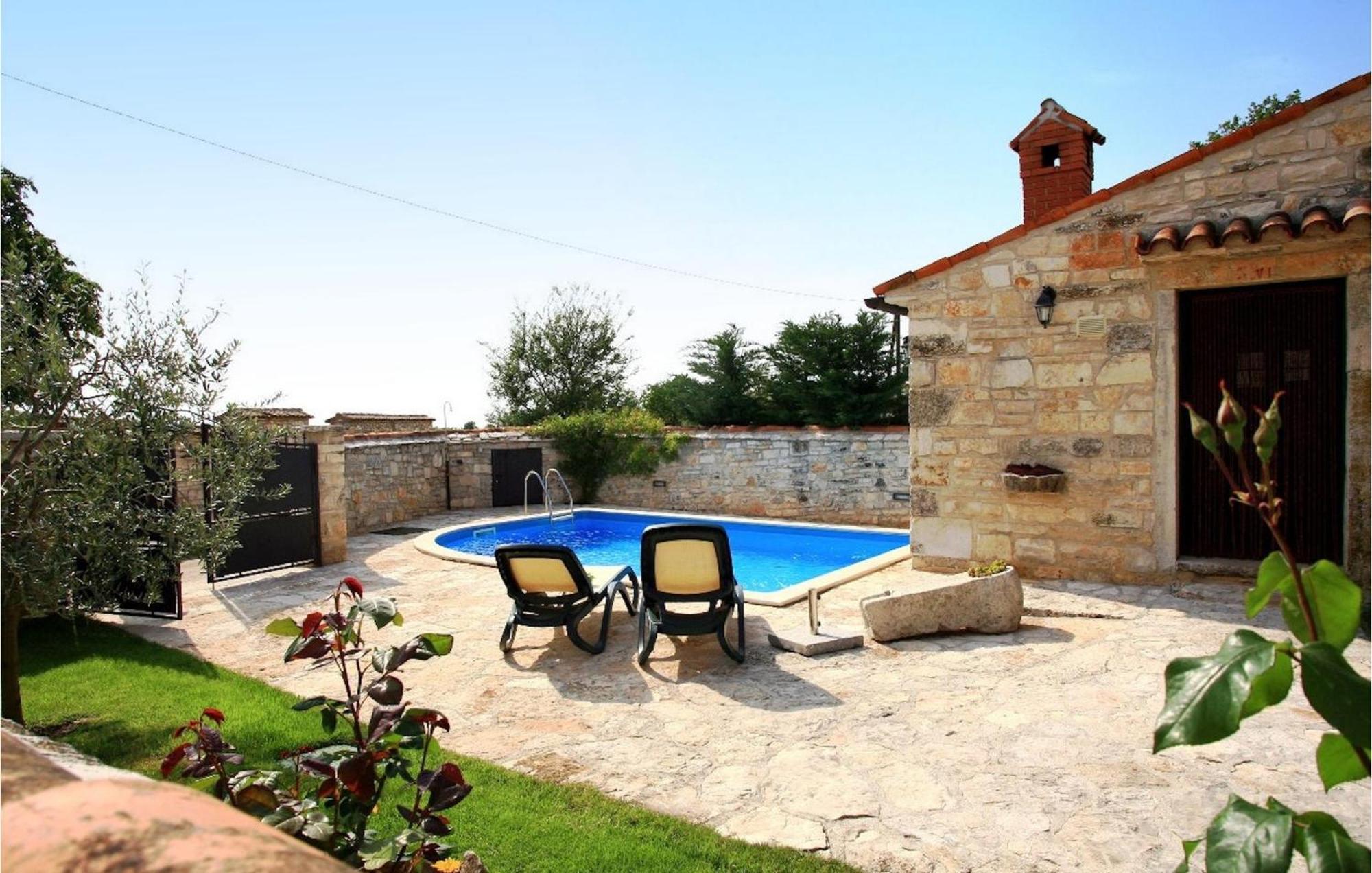 Bassi Holiday home Basici