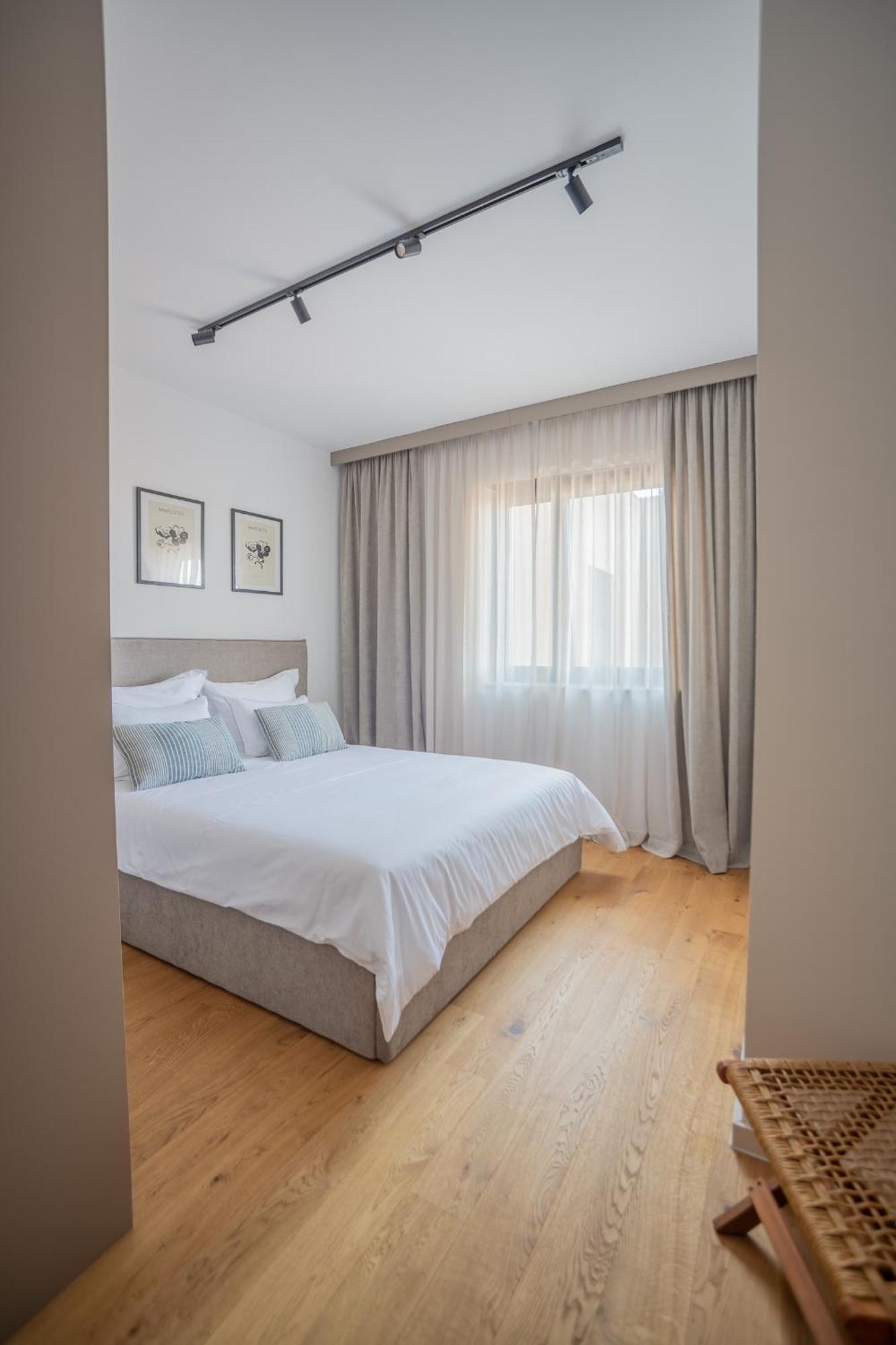 Apartment Noovi - With Private Parking