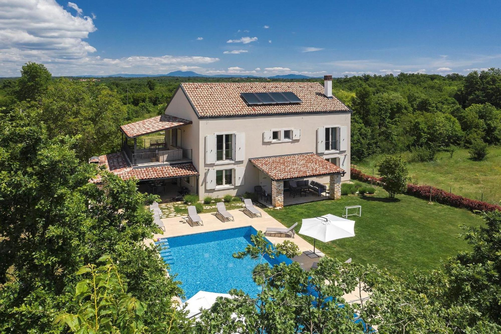 Mykoltrina In Istria For 10 Persons With With Wellness & 72 M2 Large Pool Villa *