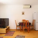 Apartment Katarina 1