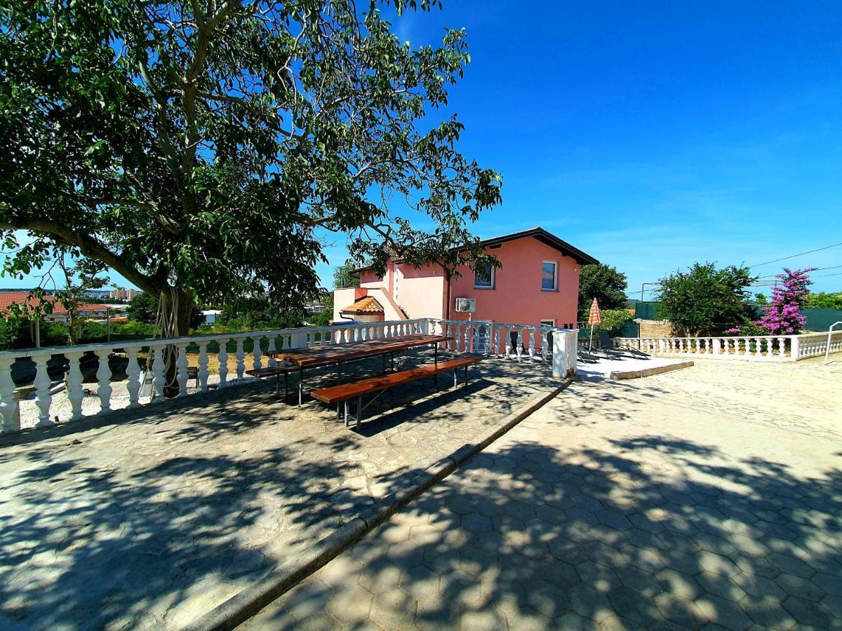 Apartmans Nejra3 Sa Bazenom * Pula