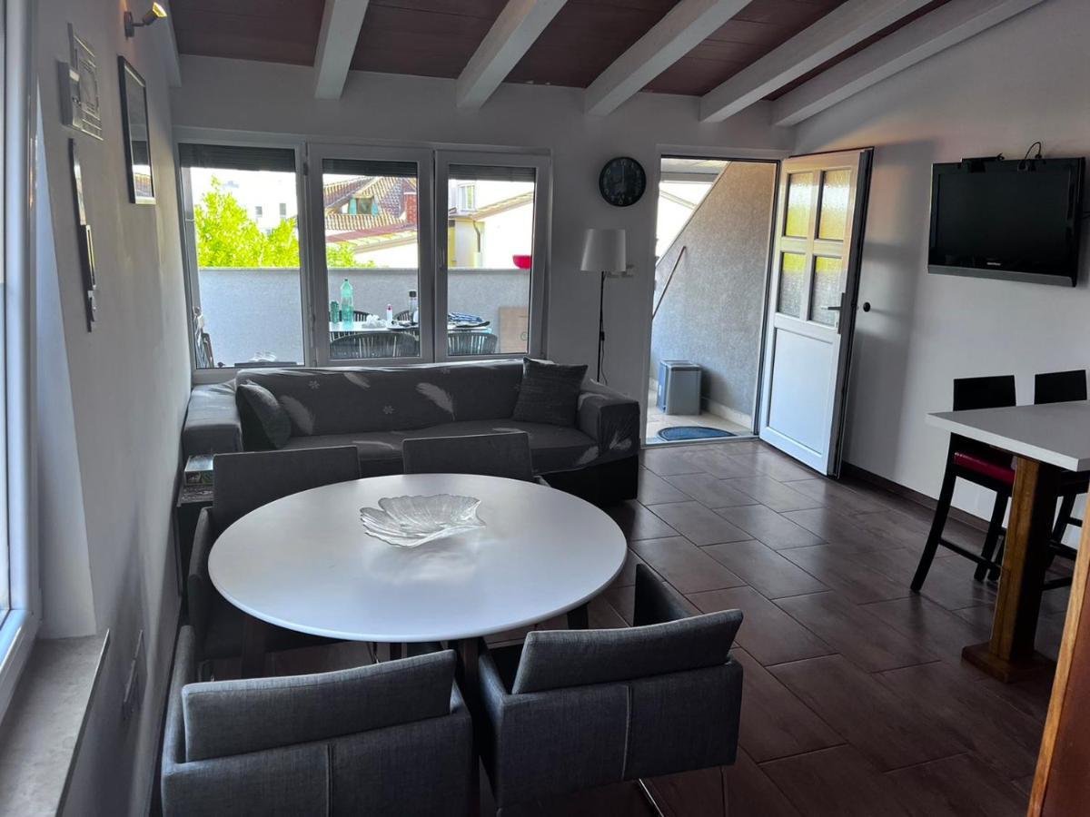 Apartment Emonia *