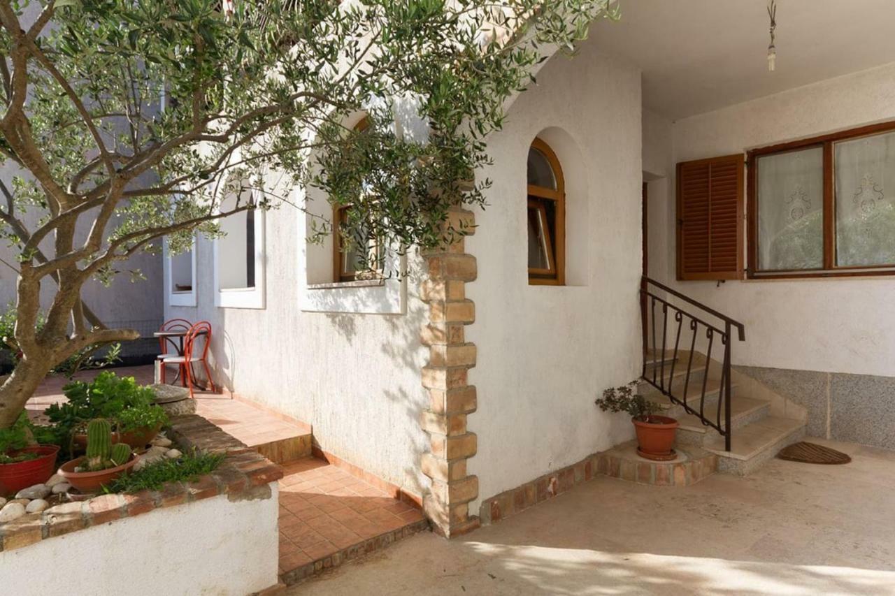 Apartman Big Near The Sea In *